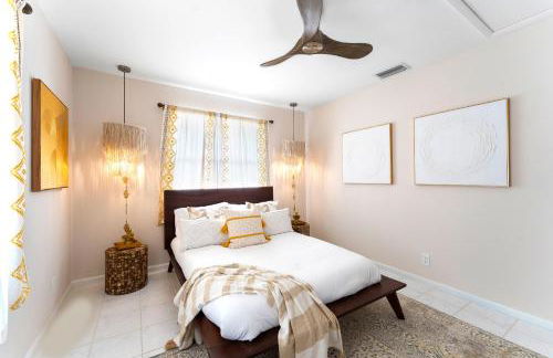 Waterfront Villa with Beach, Pool, Cinema, Game Room and Tiki - Foto 11