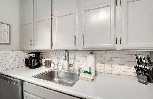 Charming Old Town Bungalow with Free Cruiser Bikes - Foto 38