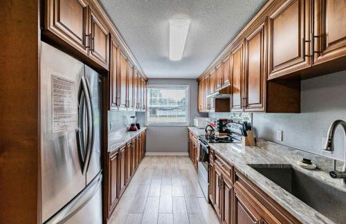 A Large Tropical Estate with 2 Acres of Space home - Foto 86