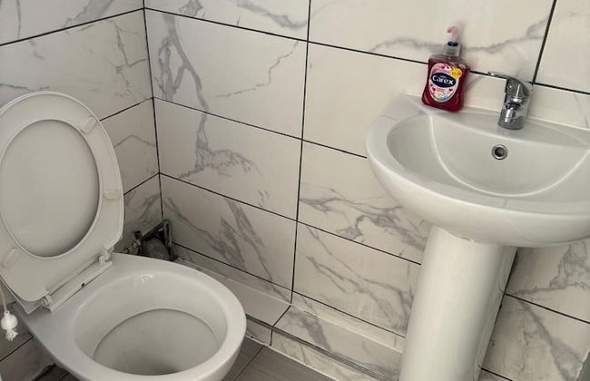 3BR Home Near Hounslow West Tube Station - Foto 16