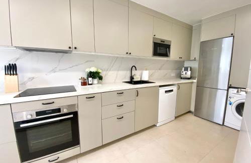 Townhouse w/sea view & garden - Photo 7