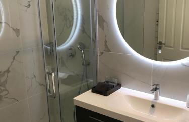 LAZARE Maison de Maître , appartements de standing avec parking privatif à seulement 7 minutes à pied du centre historique de Béziers - Foto 17