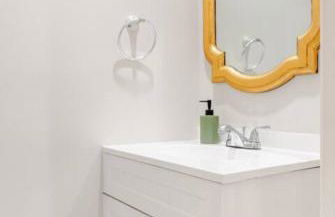 Stylish 3BR Townhouse with Backyard,and Easy Parking - Photo 60