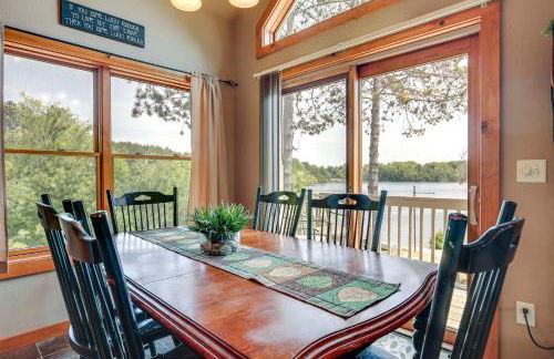 Lakefront Wisconsin Getaway with Kayak and Boat Dock! - Foto 6