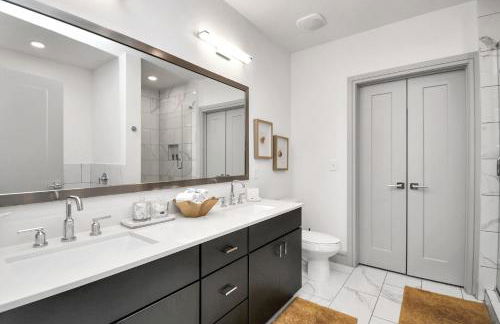 Haus of Blues-HighRise-NRG Stadium-Med Center- Private Parking - Foto 31