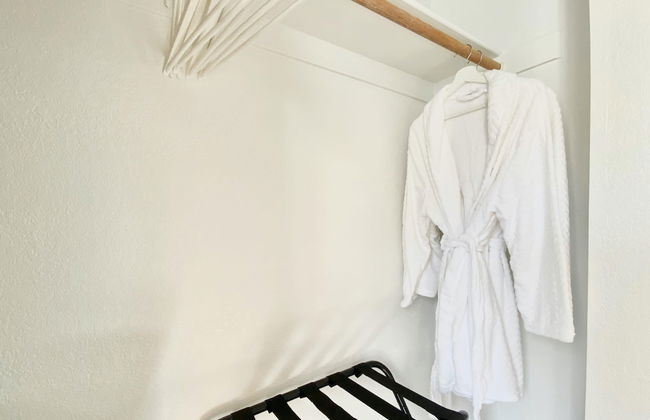 DT Reno - Modern Home Private Patio Workspace - Photo 32