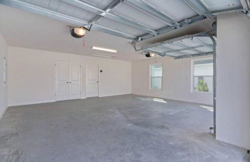 Golf Cart Pool Access Garage Parking - Foto 14