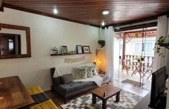 Hospedagem Doce Lar - Casa Bougainville - Foto 1
