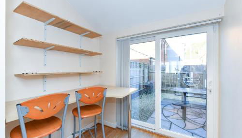 Morgan House- 4 Bed House, Near Nottingham Trent Uni - Foto 5, locker