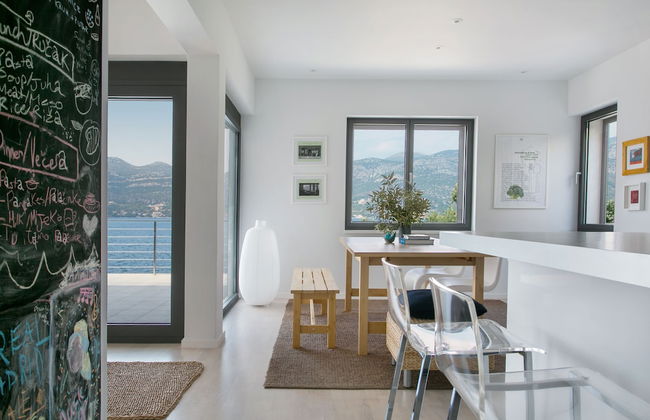 Beachfront Villa Poseidon with Heated Pool - Foto 12