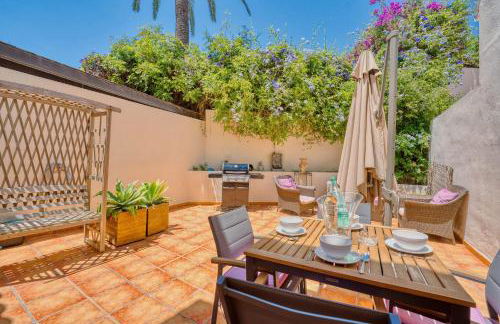 1107 Marbella Beach Front House - Photo 3