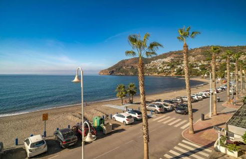 Stunning Apartment In Almuñecar - Photo 11