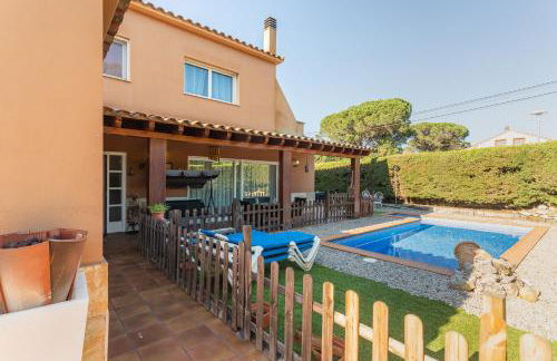 Villa Sol - Photo 1