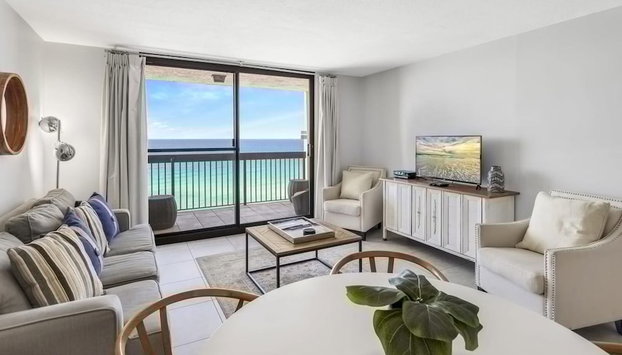 The Oyster by Brightwild Beachfront Condo - Foto 2, Zimmer