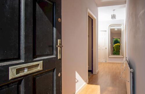 Private Entrance GF 2 bed flat near Renfrew Centre - Pass the Keys - Foto 21