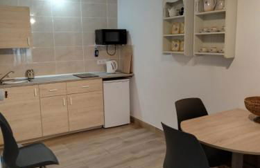 Centrally located two bedroom apartment - Foto 11