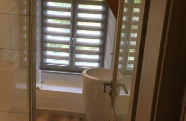 Gîte La Tour des Remparts Pool & Jacuzzi - Foto 2