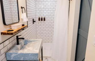 Dollhouse Downtown - Foto 84