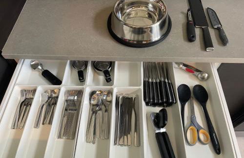 Fyrebird Place - Industrial Loft with Pavilion & Yard - Foto 44