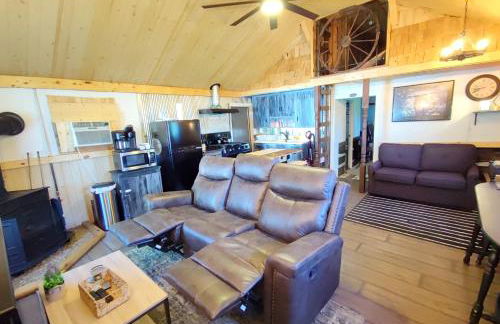 Wolf's Cabin-Walk to Downtown Noblesville - Foto 4