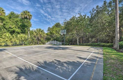Waterfront Palm Coast Condo with Boat Dock and Pool! - Foto 45