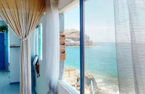 La casa con terraza privada sobre el mar - Foto 1