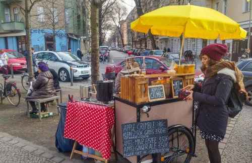 The Maybach - rooftop living XBerg, 1BR, 1 living room, group & family friendly, 2 - 4 Guests - Foto 17