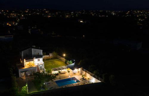 Myrto Villa heated pool - Foto 19