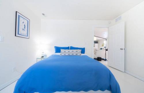 [L] House of Blues minutes KU/Mass & Shopping - Photo 7