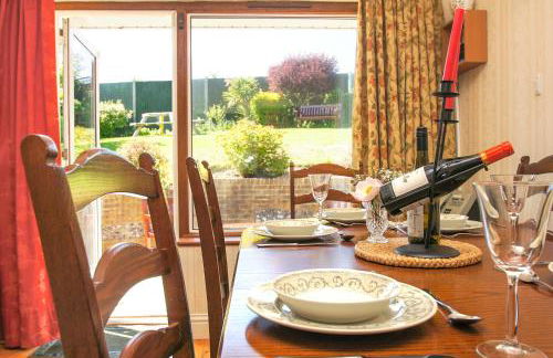 Dean Court Garden - Parking - by Brighton Holiday Lets - Foto 6