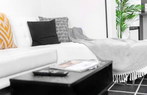 Spacious Loft Style Apartment - Near City Centre - Smart TV- WIFI - Parking - 3NT - Foto 18