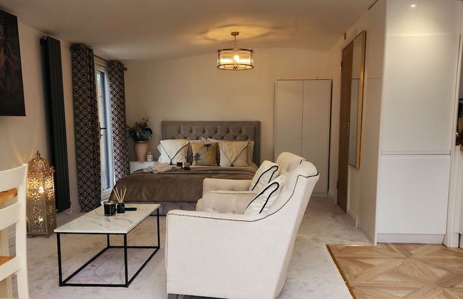 Luxury Studio - Ideal for Couples - Photo 5