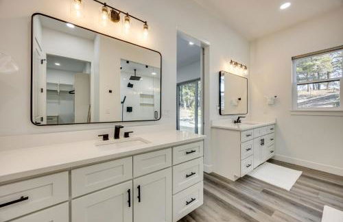 Group Getaway in Monument! High-End Home with Views - Foto 20