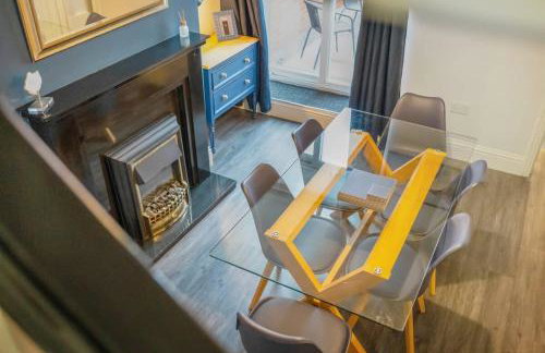 NEW! Stunning 2-Bed Home by Stay With Us, Ideal for Families, Sleeps 4! - Foto 9