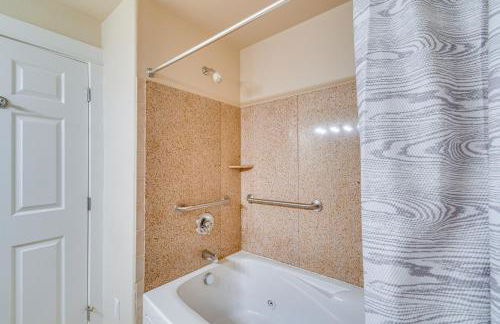 Westport Vacation Rental Walk to Beach! - Foto 16