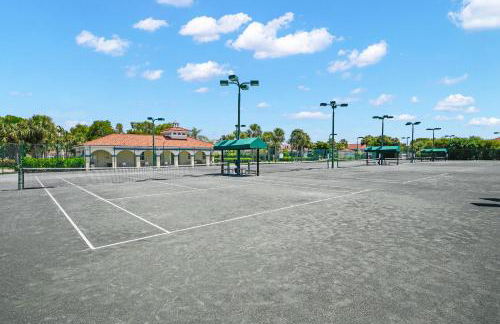 1st floor condo, resort amenities, stunning view - Foto 38