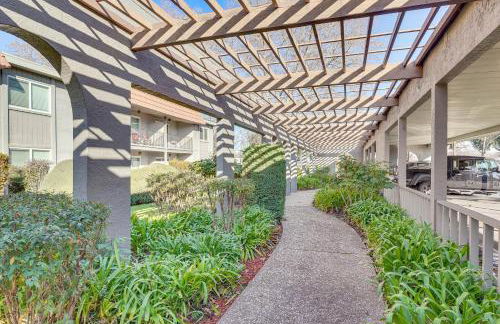 Couples Retreat 2 Mi to Dtwn Pleasanton! - Foto 26