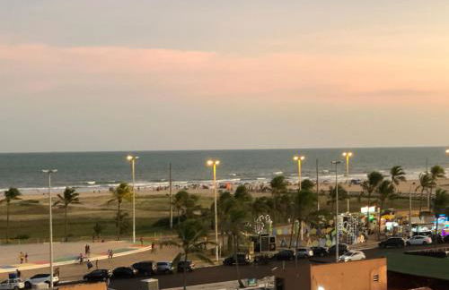 Apartamento vista mar Atalaia todos quartos climatizados - Foto 8