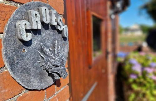 Swallows Nest Guest House - With Hot Tub - Foto 14