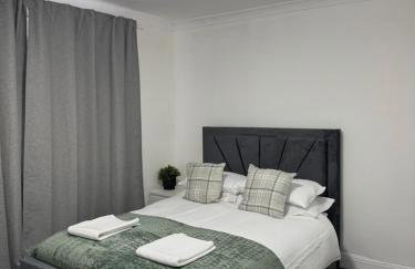 Welcome to This Newly renovated 4 bedroom cozy & charming home in Dagenham, East London - Foto 10