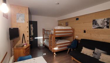 Studio avec balcon sud LES PISTEURS - Photo 5
