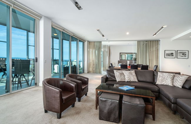 Reflection on the Sea - Foto 65