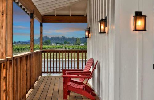 Completely Remodeled Farmhouse With Stunning Views Of Dry Creek Valley - Foto 2