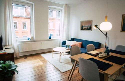 Sanierter Altbau, 2 Zimmer, 24-7 Check-in - Foto 1