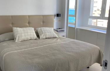 Playa Malagueta Vistas frontal al mar con 2 dormitorios - Photo 28