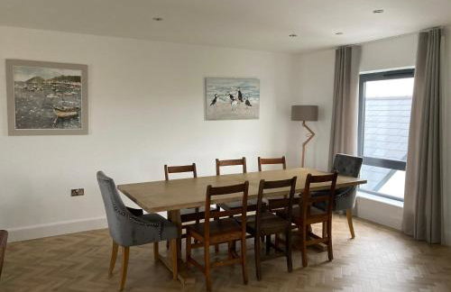 Galwad y Mor - Balcony, Sea View, Short walk to beach & several eateries - Foto 7