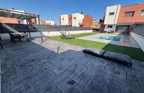 Casa con piscina y parking en Roda de Berà - Foto 7
