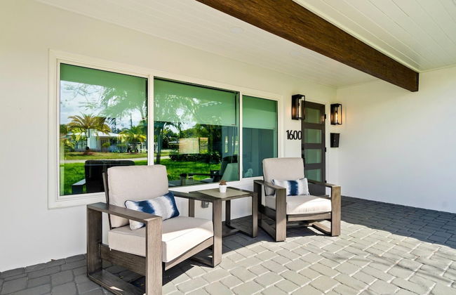 Stunning Poolside Luxury Retreat - Foto 31