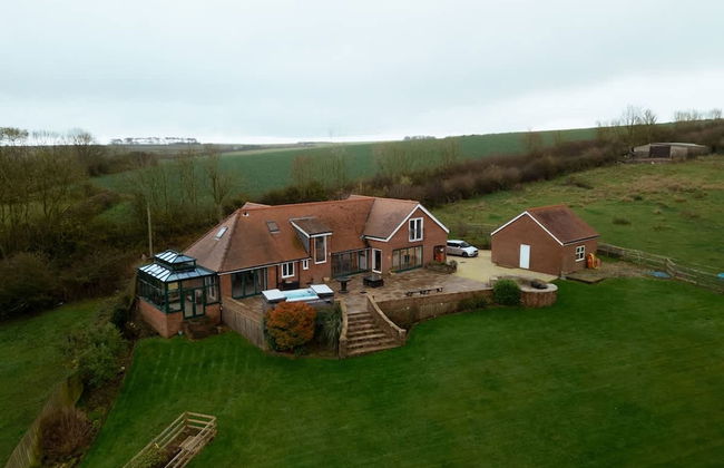 Luxury Langtoft Stud - Sleeps 10 - Photo 1