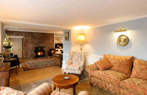 Ridge Hall - Photo 10